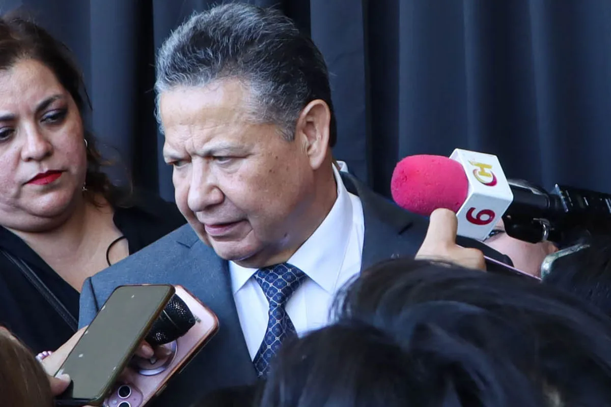 También aseguró que analizará en profundidad el informe de la DEA con su equipo de seguridad para determinar las acciones necesarias y garantizar la paz en el estado.