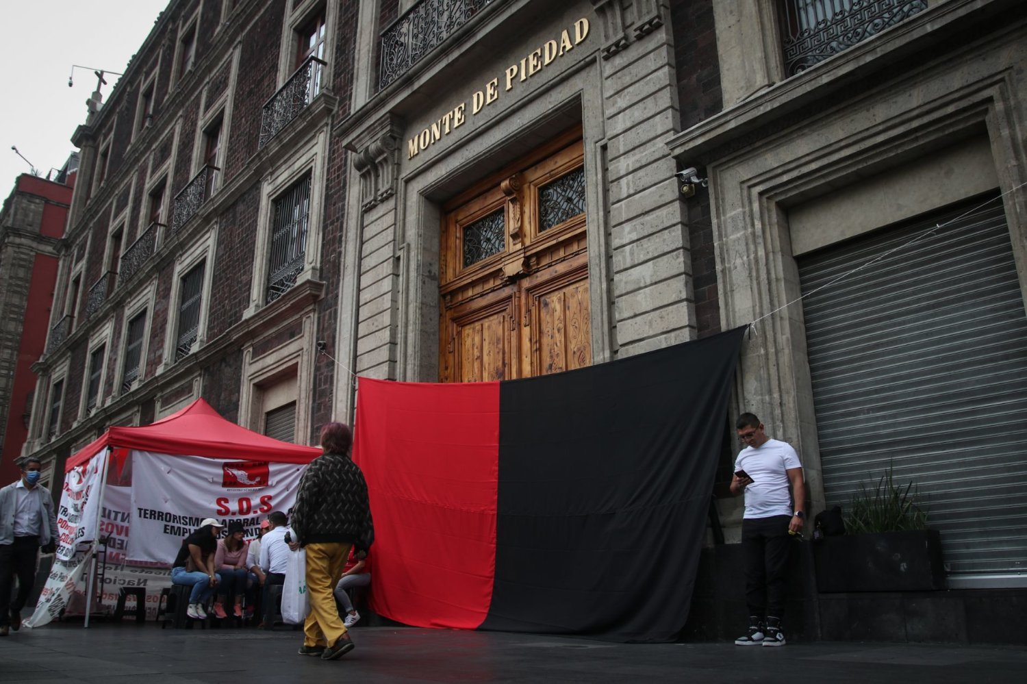 El Monte de Piedad se paraliza por un liderazgo sindical que se niega a perder poder