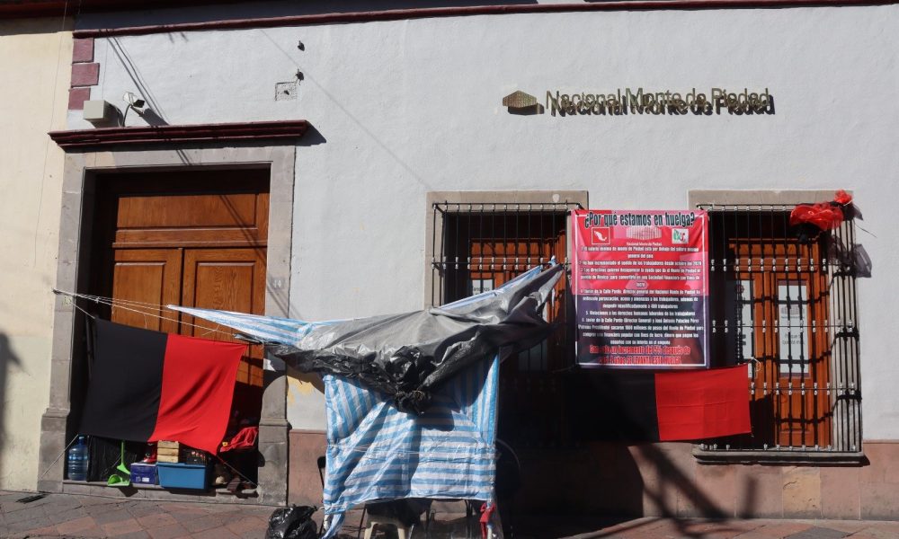 TRABAJADORES DEL MONTE DE PIEDAD EXIGEN QUE ARTURO ZAYÚN ACLARE ENRIQUECIMIENTO MILLONARIO